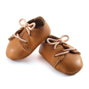 Chaussures marron / Pomea Djeco